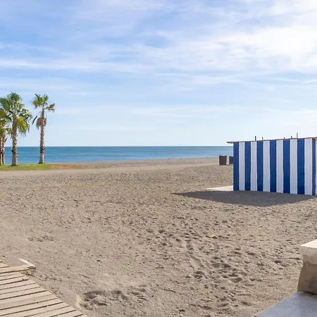 Holiday home 3 Bedroom Stunning In Torre Del Mar